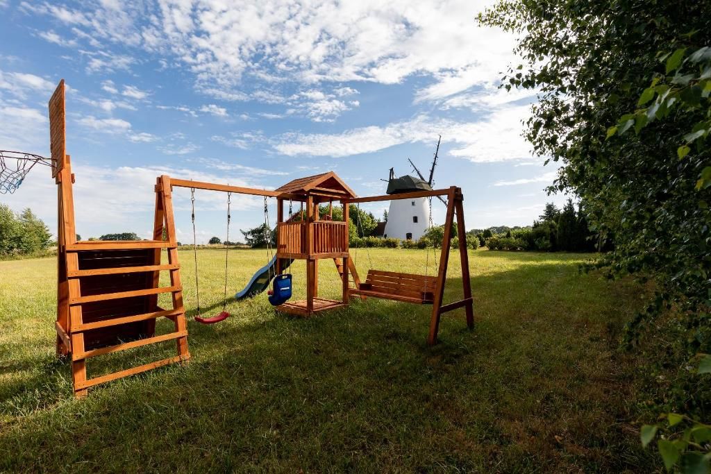 Дома для отпуска Windmill vacation home in Ledzin near Baltic Sea Нехоже-109