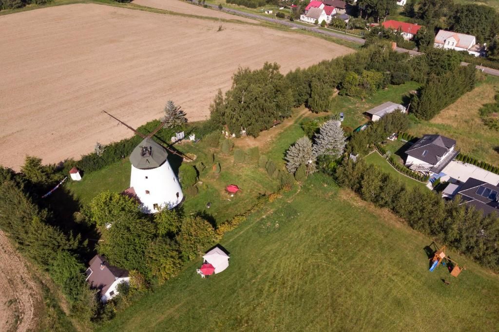 Дома для отпуска Windmill vacation home in Ledzin near Baltic Sea Нехоже-152