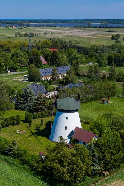 Дома для отпуска Windmill vacation home in Ledzin near Baltic Sea Нехоже-182