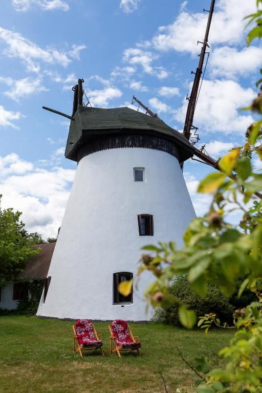 Дома для отпуска Windmill vacation home in Ledzin near Baltic Sea Нехоже-215