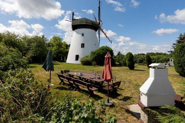Дома для отпуска Windmill vacation home in Ledzin near Baltic Sea Нехоже-219