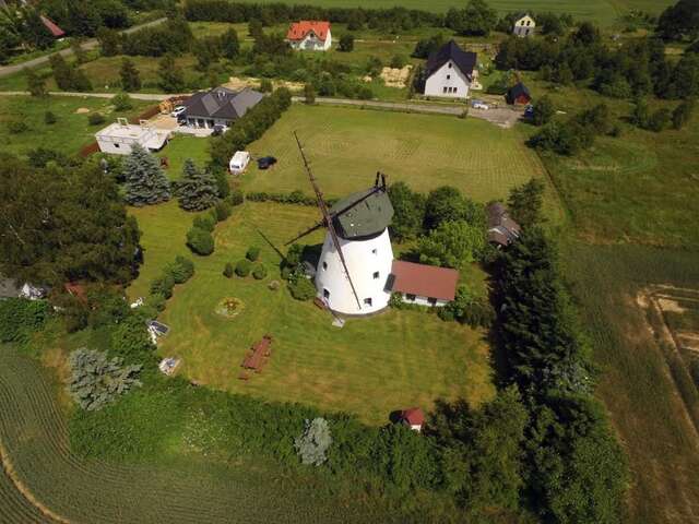 Дома для отпуска Windmill vacation home in Ledzin near Baltic Sea Нехоже-101